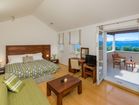 Villa Luxury Pearl - cozy bedroom with double bed